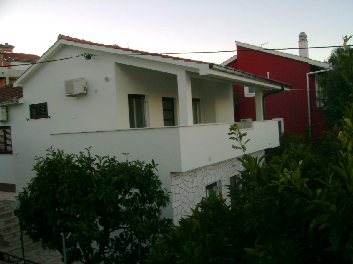 Apartmani A1 Marina, Okrug Gornji トロギール エクステリア 写真