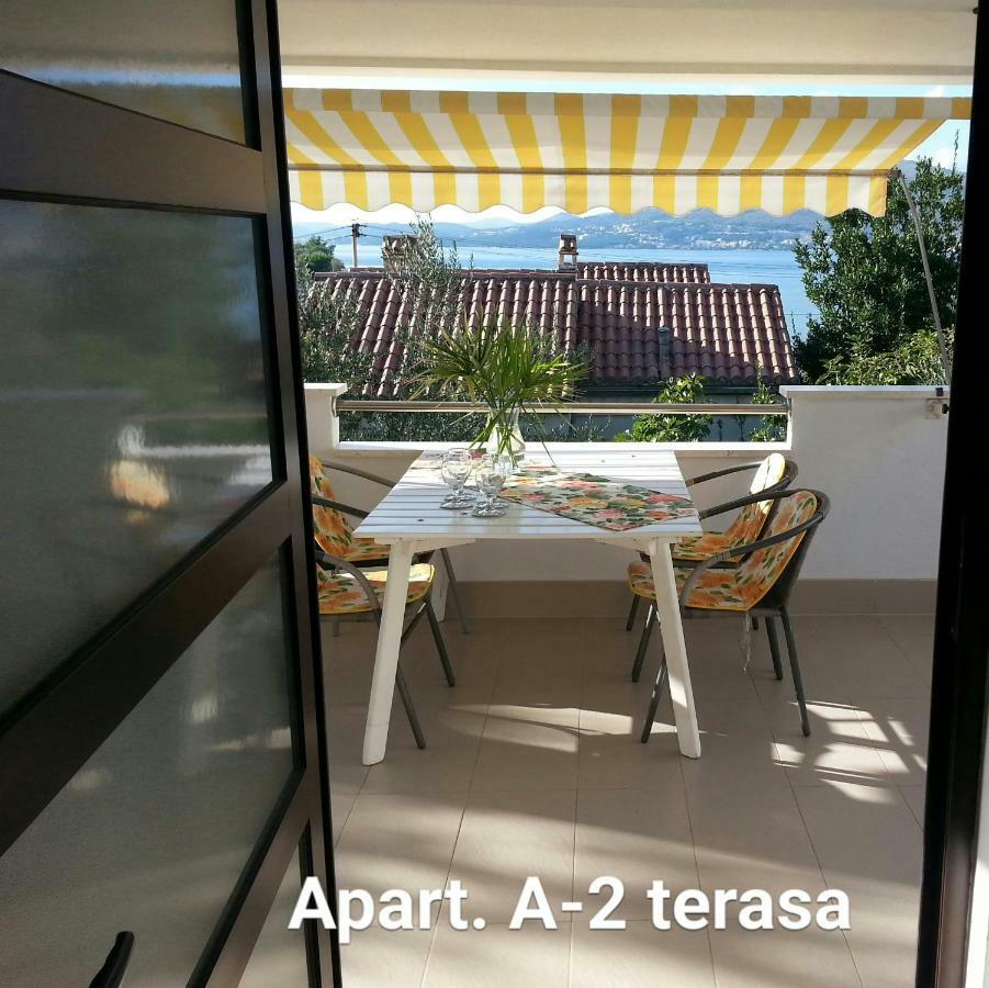 Apartmani A1 Marina, Okrug Gornji トロギール エクステリア 写真