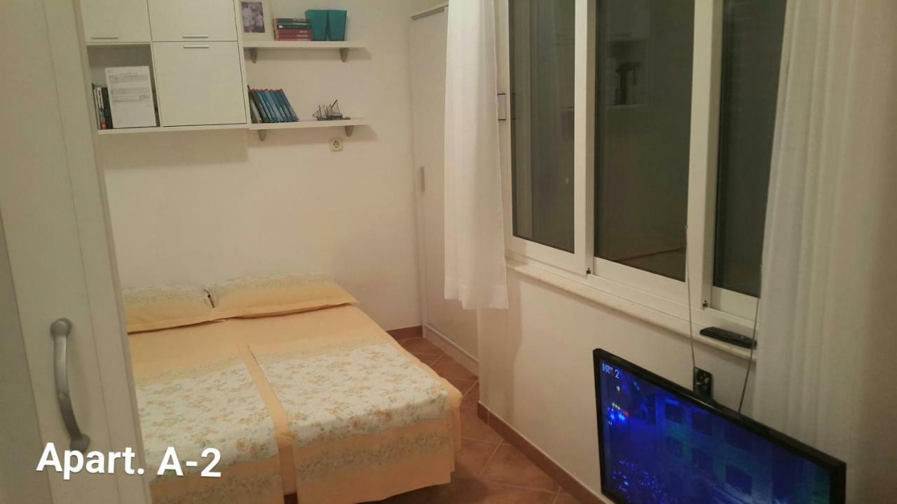 Apartmani A1 Marina, Okrug Gornji トロギール エクステリア 写真