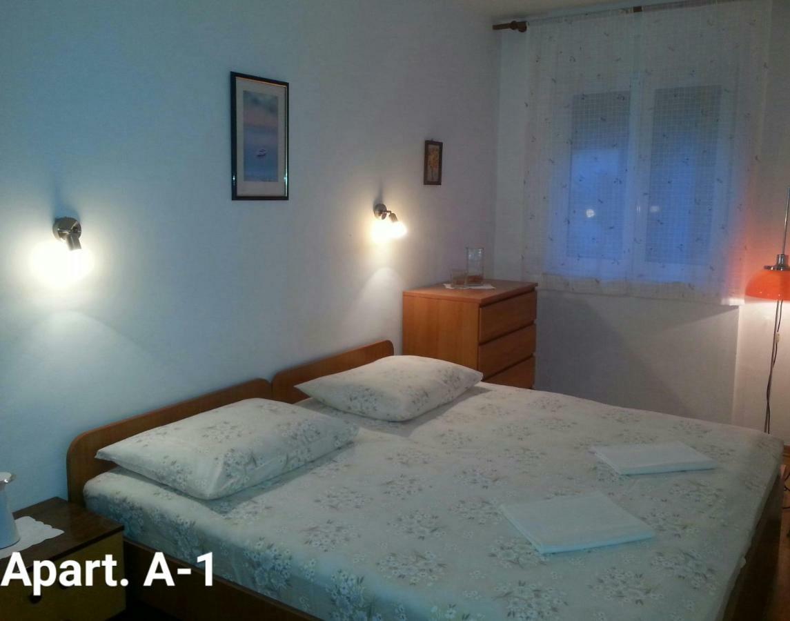 Apartmani A1 Marina, Okrug Gornji トロギール エクステリア 写真